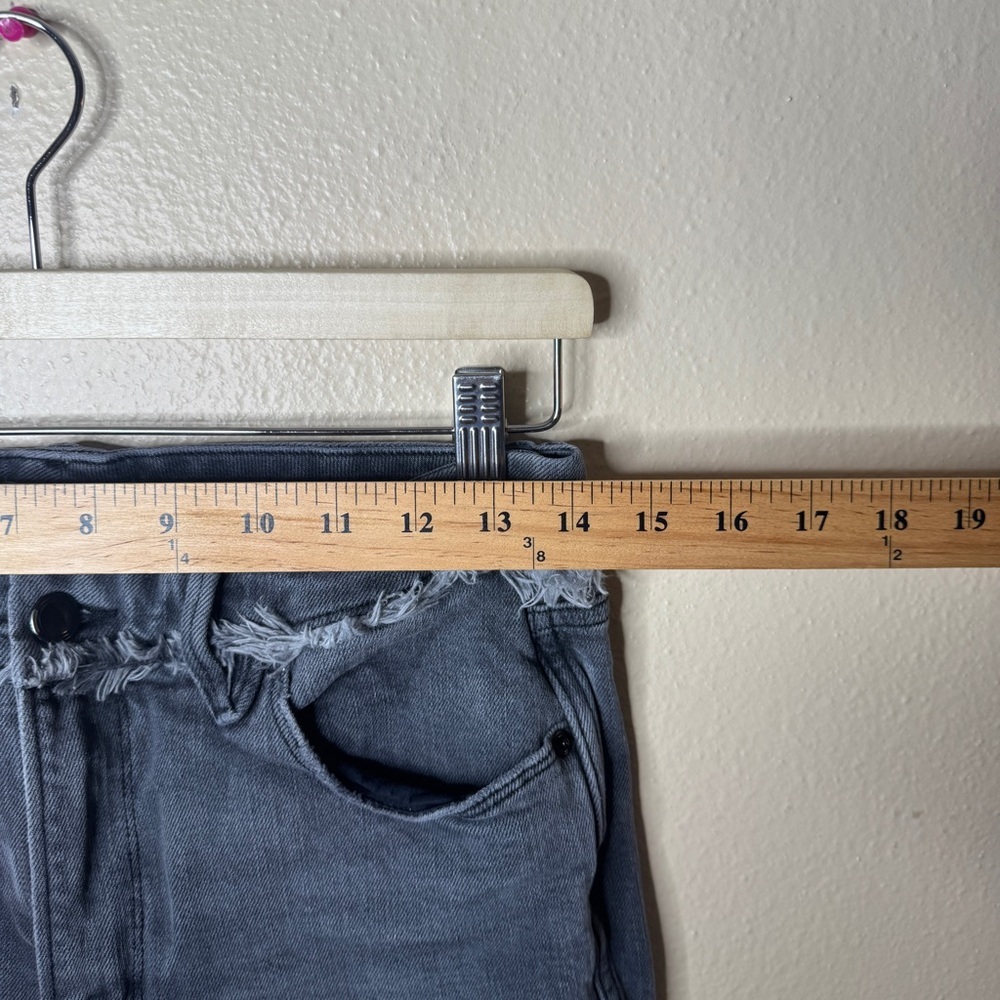 Good American Jeans Women's 10 Gray Good Waist Crop Skinny Raw Chewed Hem - Picture 6 of 9